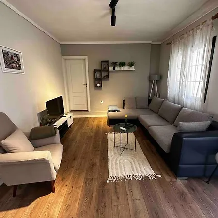 A 3 Floor Near Center & Hot Spot